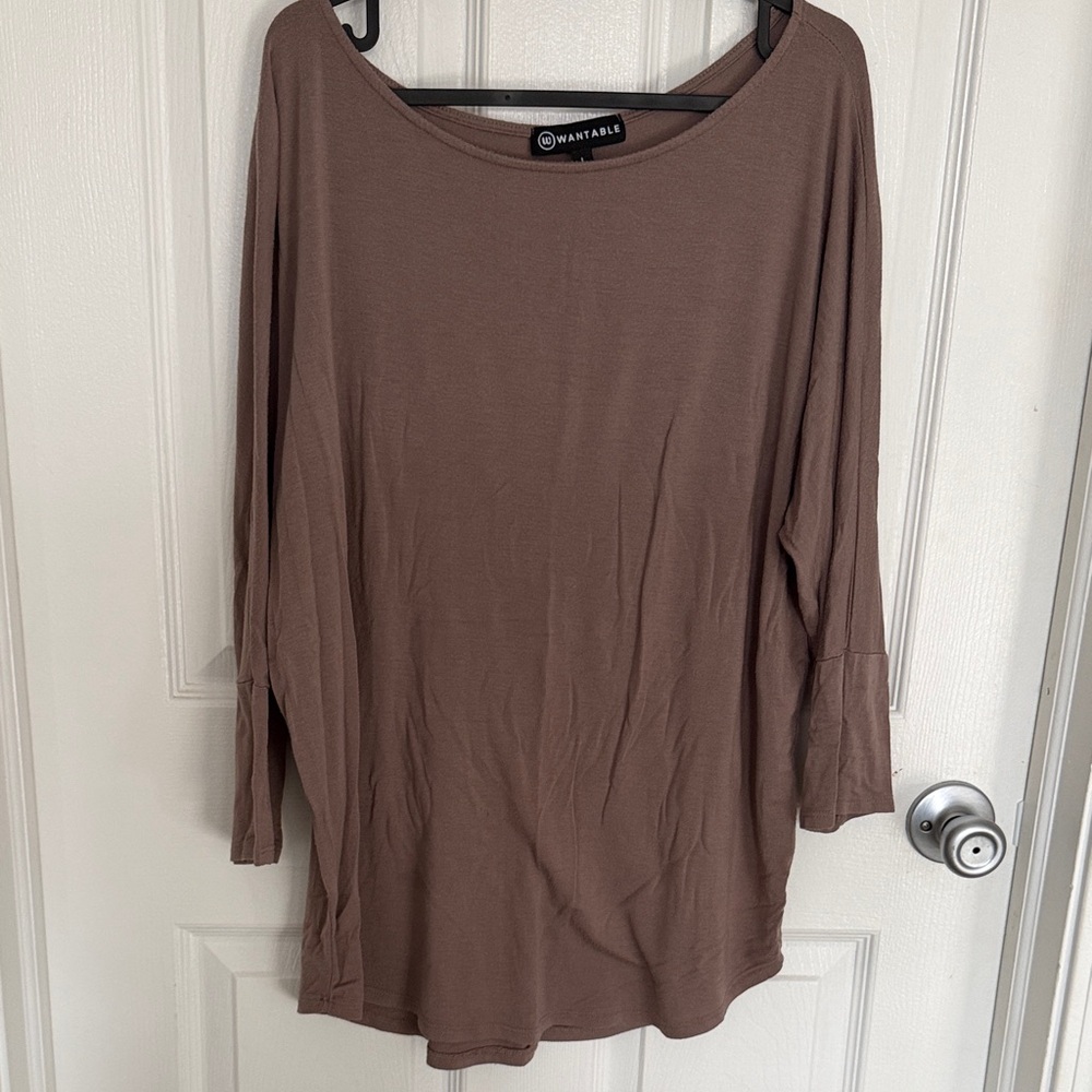 Wantable Women's Brown Long Sleeve Tee